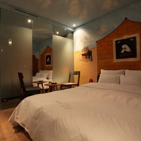 Hotel Pop2 Jongno Seoul Bilik gambar